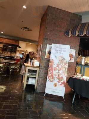 Sunterra Market, Commerce Place