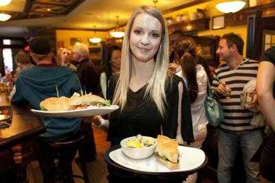 Jamesons Irish Pub 17th