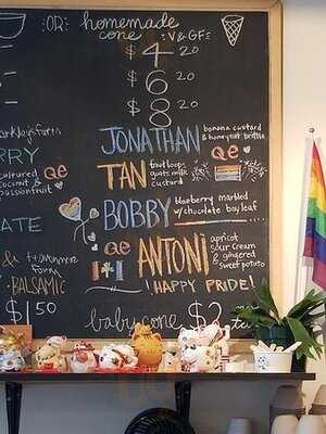 Moo Shu Ice Cream & Kitchen