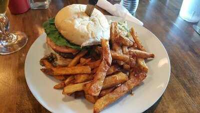 Kal's Family Restaurant & Pizzeria