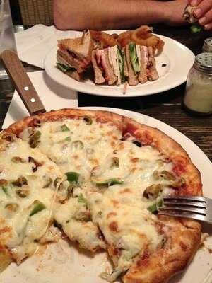 Kal's Family Restaurant & Pizzeria