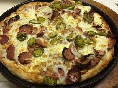 The Original Royal Pizza