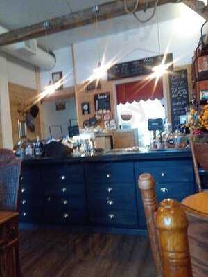 Old Beverly Cafe In And Out