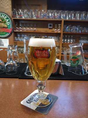 International Sports Bar & Eatery