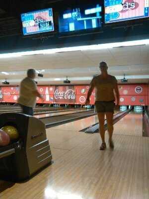 Ed's Bowling