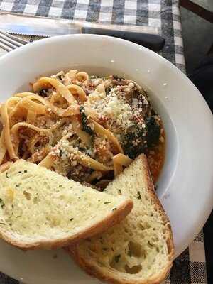 Sunterra Market, West Market Square