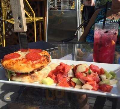 Teo's And Mano A Mano