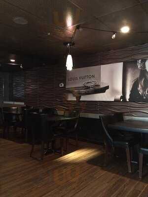 Teo's And Mano A Mano