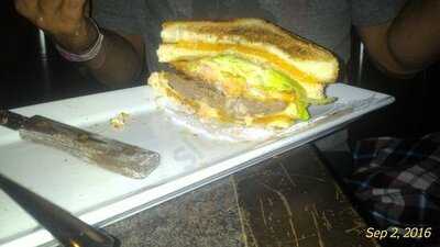 Bull & Finch Pub Restaurant