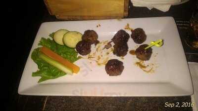 Bull & Finch Pub Restaurant