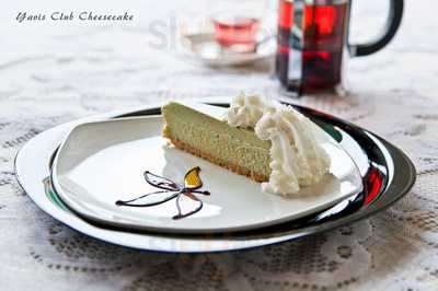 Yavis Club Cheesecake Cafe
