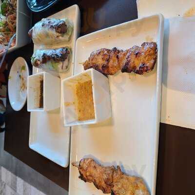 Hoang Long Casual Fare