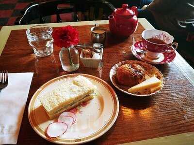 Salon De The Cardinal