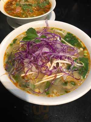 Ipho' Vietnamese Restaurant