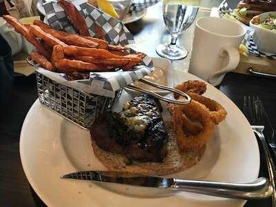 Mulligan's Restaurant And Lounge Valley Ridge Golf Course