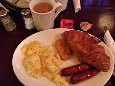 Irish Embassy Pub & Grill