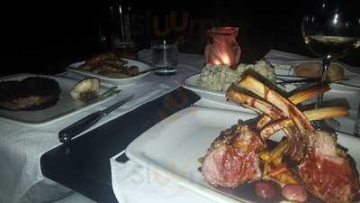 17 Steakhouse And Bar