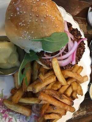 The Hintonburg Public House