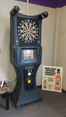 Crazy 8 Billiards & Lounge