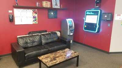 Crazy 8 Billiards & Lounge