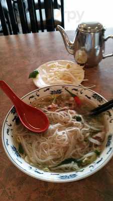 Pho Tau Bay