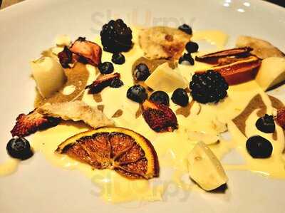 El Tenedor Restaurant