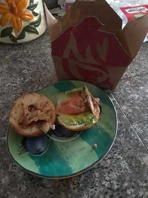 Nando's Oliver Square