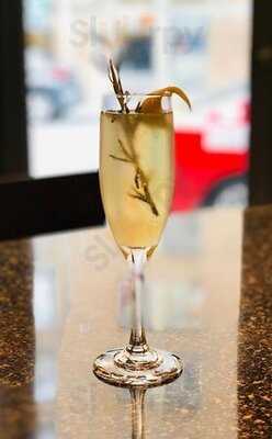 Hemispheres Restaurant & Bistro