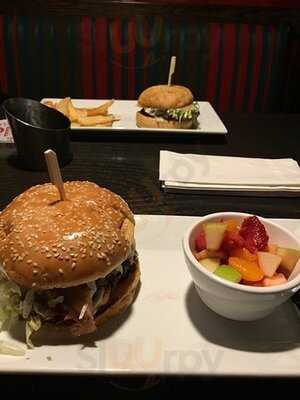 Red Robin Gourmet Burgers