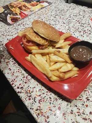 Red Robin Gourmet Burgers