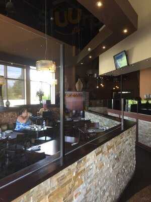 Roger's Italian Bistro