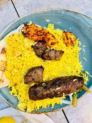 Souq Lebanese Grill
