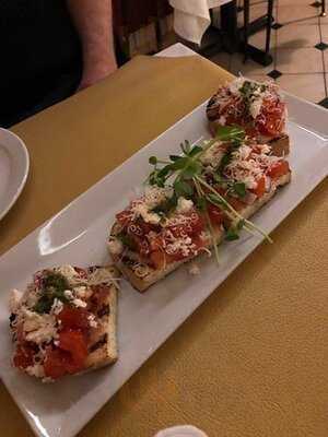 Speekezzies Cafe & Wine Bar