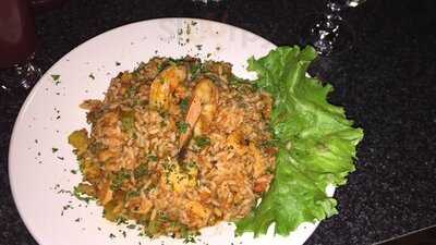 Sir Winston Churchill Pub Complex