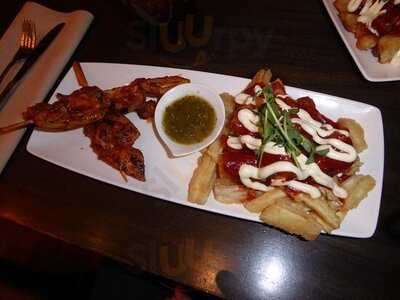 Barra Fion Tapas & Barrel