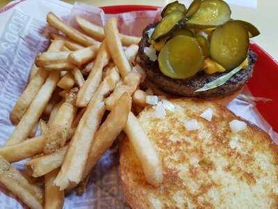 Fuddruckers