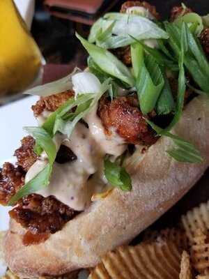 Hungry Brew Hops Public House And Eatery