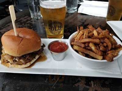 Hungry Brew Hops Public House And Eatery