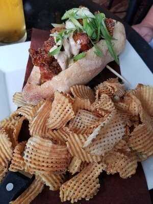 Hungry Brew Hops Public House And Eatery