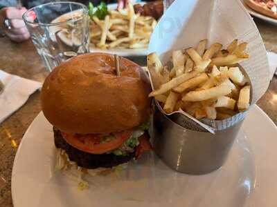 Elixor Restaurant-bar