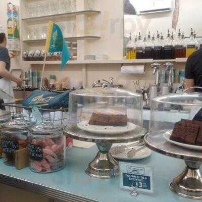 Glenburn Soda Fountain & Confectionery