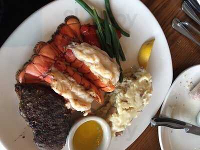 The Keg Steakhouse + Bar - Windsor Riverside