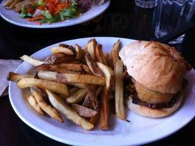 Passek's Classics Restaurant & Bakery