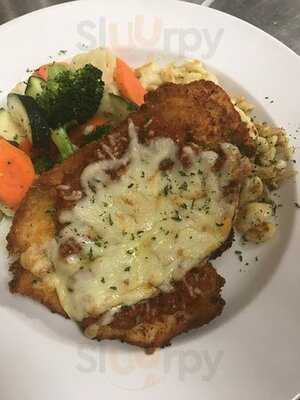 Passek's Classics Restaurant & Bakery