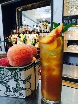 On The Lam Restaurant