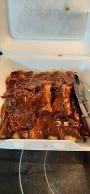 Horn Dawgs Smokin Bbq