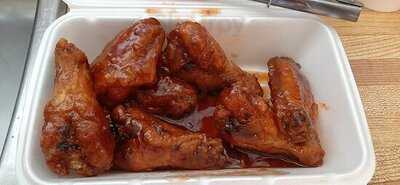 Horn Dawgs Smokin Bbq