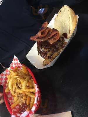 Horn Dawgs Smokin Bbq