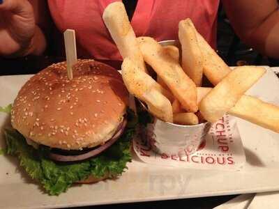 Red Robin Restaurant