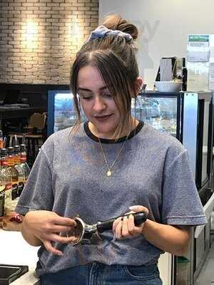 Good Earth Coffeehouse